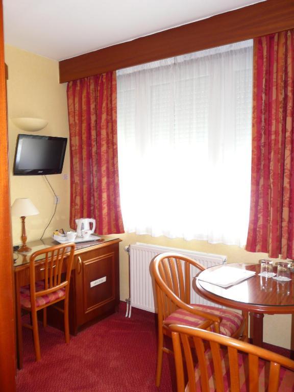 Logis Hotel Hamiot Boulogne-sur-Mer Room photo